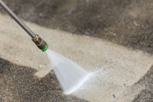 Cost of Garage Floor Power Washing in Kalispell