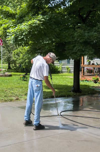 Cost of Driveway Concrete Cleaning in Kalispell